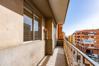 Piso en venta en calle agustin espinosa garcia, 20 (ref. 22-035)