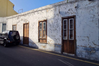 Chalet adosado en venta en calle los Reyes, 63 (ref. 60520306)