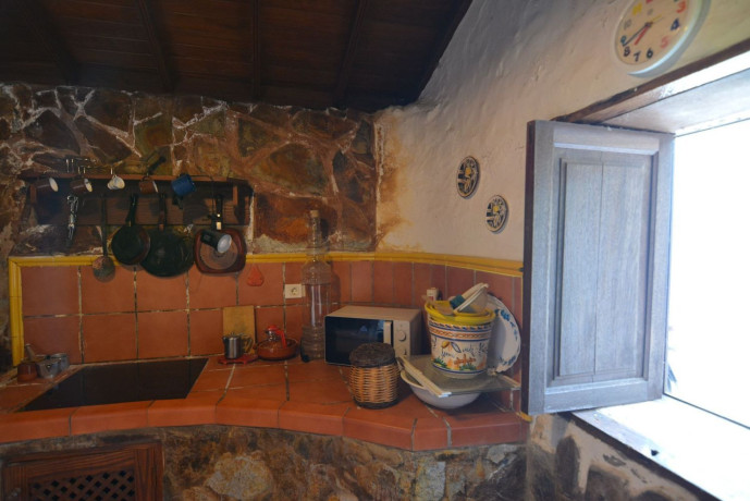 casa-rural-en-venta-en-la-vega-el-amparo-cueva-del-viento-big-9