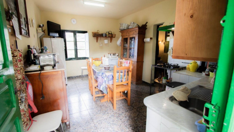 casa-o-chalet-independiente-en-venta-en-calle-el-amparo-28-big-3