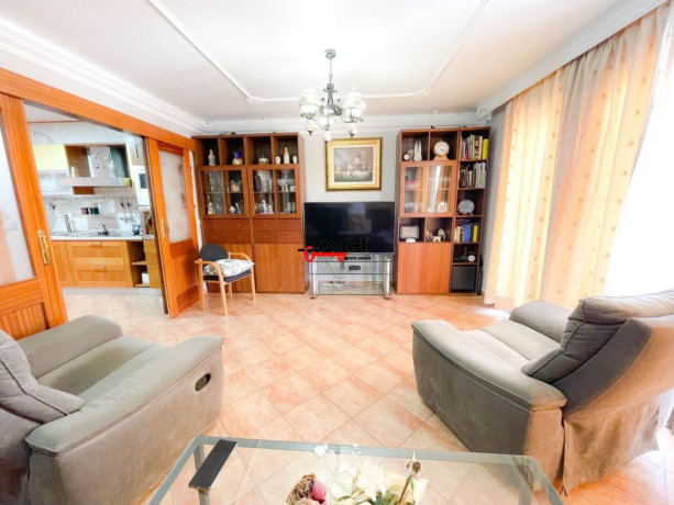 chalet-adosado-en-venta-en-avenida-del-poniente-big-5