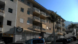 Piso en venta en Urb. C/ Piedra Redonda, 45, Casco Urbano (ref. CG-00291-0001)