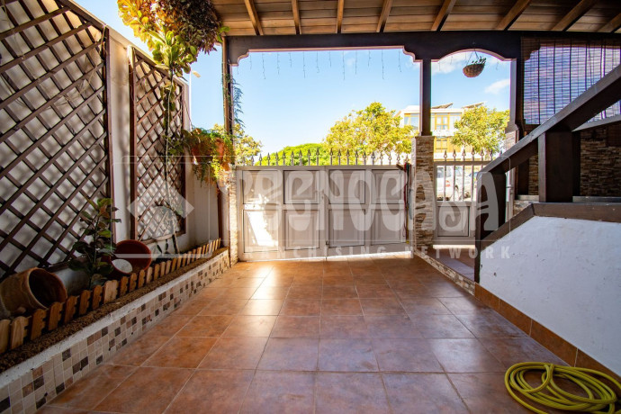 chalet-adosado-en-venta-en-casco-urbano-big-4