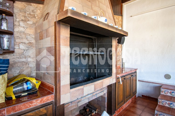 chalet-adosado-en-venta-en-casco-urbano-big-8