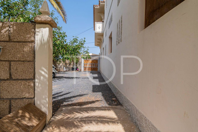 casa-rural-en-venta-en-playa-paraiso-big-19