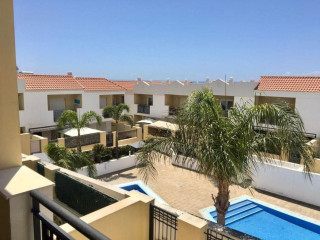 Chalet adosado en venta en Playa de Fañabé Alto (ref. EJ-0212)