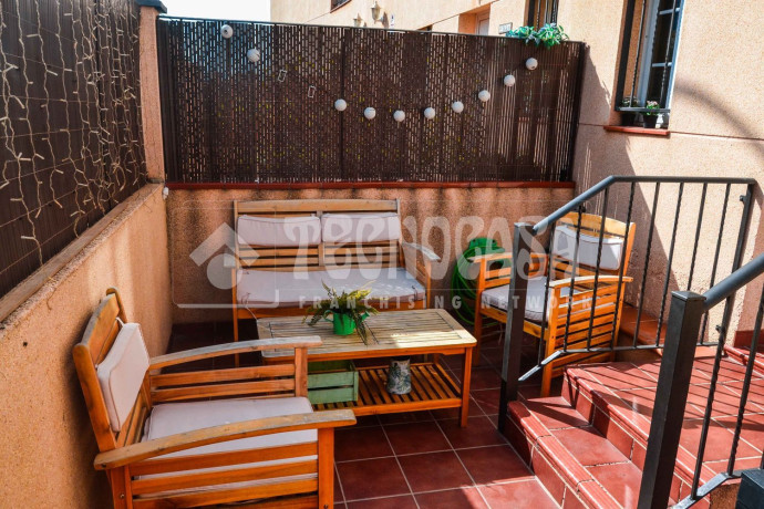 chalet-adosado-en-venta-en-calle-ajorena-big-5