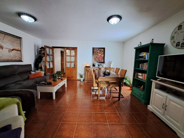 chalet-adosado-en-venta-en-calle-candelaria-big-2