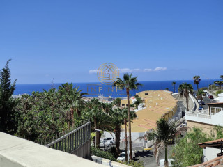 Piso en venta en C. Suiza, 38660 Costa Adeje, Santa Cruz de Tenerife (ref. D- BUNGALOW SUN VILLAS)