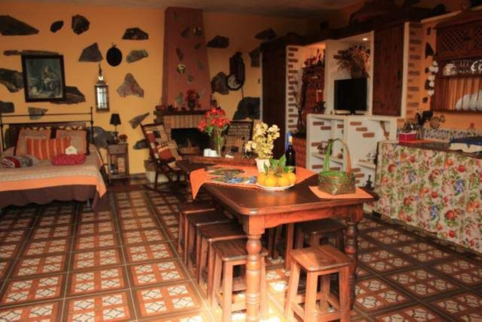 casa-o-chalet-independiente-en-venta-en-las-hermosas-1-ref-102879856-big-2