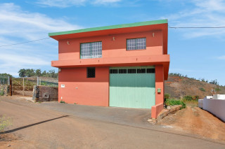 Casa o chalet independiente en venta en camino Los Chamuscos, 5 (ref. 102798370)