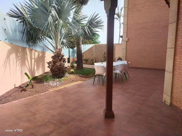 chalet-pareado-en-venta-en-avenida-del-atlantico-119-ref-102630138-big-1