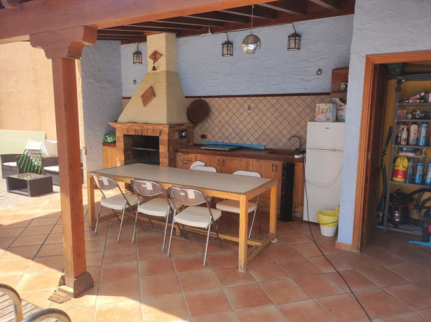 chalet-pareado-en-venta-en-avenida-del-atlantico-119-ref-102630138-big-12