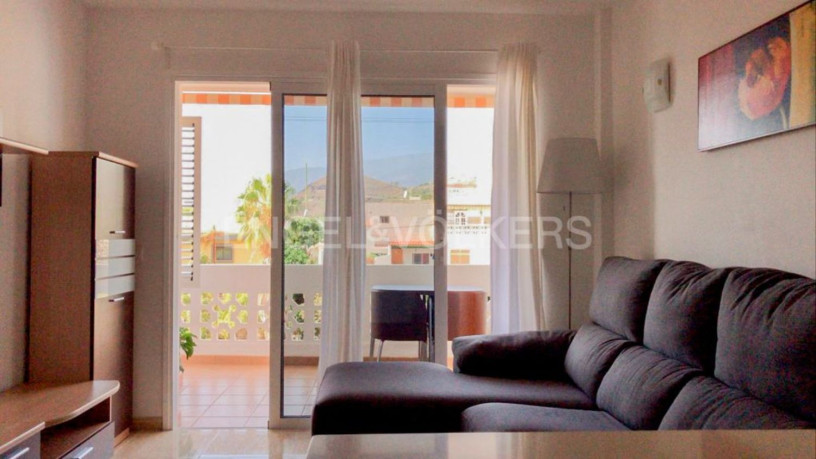 piso-en-venta-en-calle-italia-tabaiba-baja-big-0