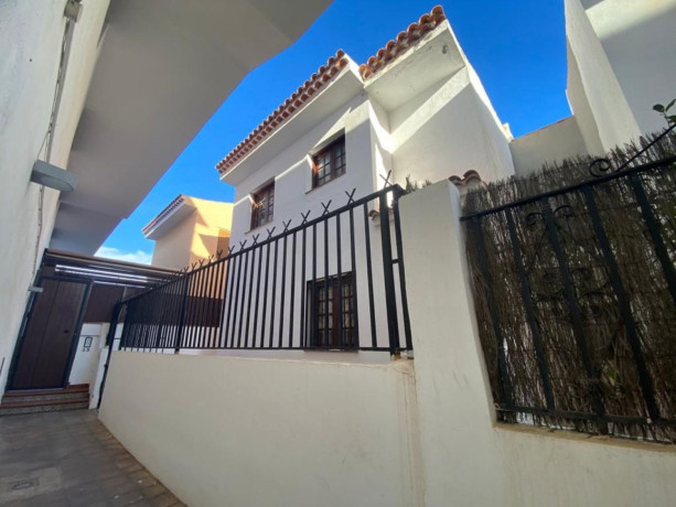 chalet-adosado-en-venta-en-calle-cortes-16-big-6