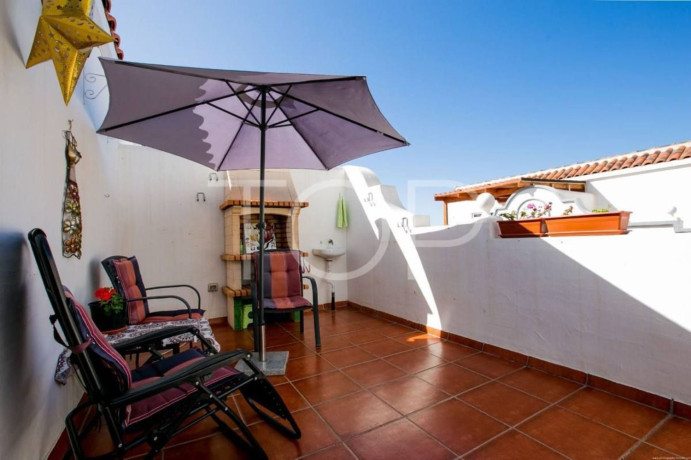 chalet-adosado-en-venta-en-la-caleta-big-21