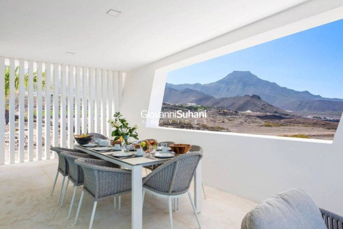 casa-o-chalet-independiente-en-venta-en-la-caleta-big-3