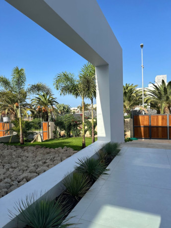 casa-o-chalet-independiente-en-venta-en-de-la-macaronesia-big-2