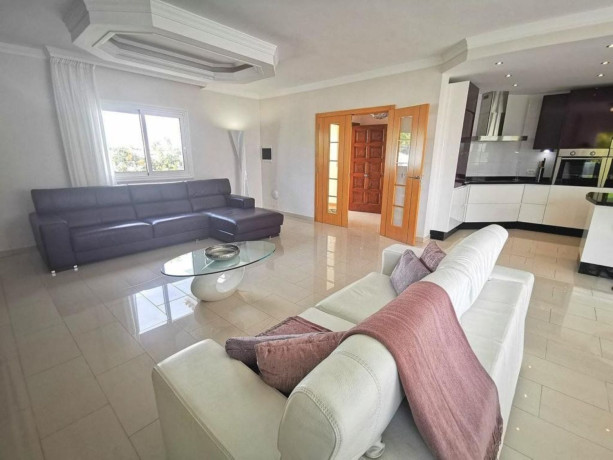 casa-o-chalet-independiente-en-venta-en-la-caleta-ref-048811-big-5