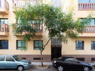 Piso en venta en calle Amigos del Arte s/n (ref. 207)