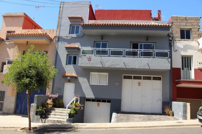 casa-o-chalet-independiente-en-venta-en-centro-big-0