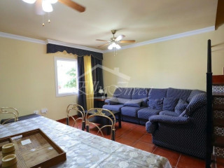 Chalet adosado en venta en Casco Urbano