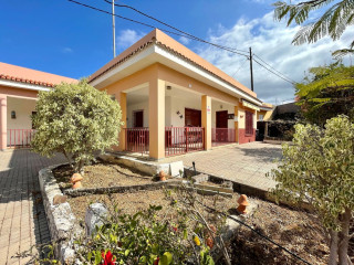 Casa o chalet independiente en venta en Gral del Sur, 26 (ref. 3400-14175)