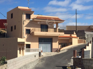 Casa o chalet en venta en calle Silvestre Marrerro (ref. 1742)