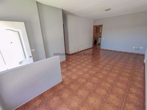 chalet-adosado-en-venta-en-arico-big-7