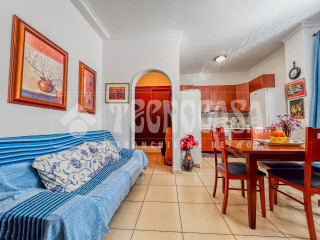 Piso en venta en calle Isla de el Hierro (ref. 103099424)