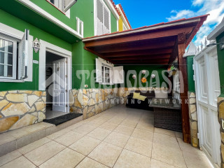 Chalet adosado en venta en calle Almagre (ref. 103034821)