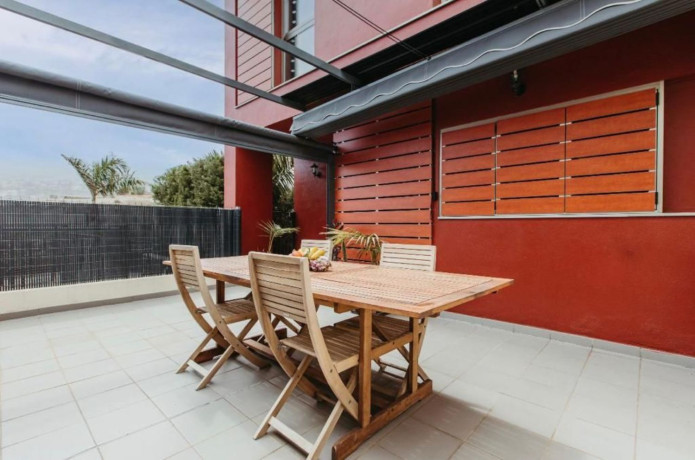 chalet-adosado-en-venta-en-la-quinta-big-4