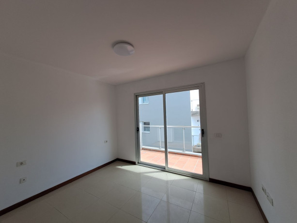 duplex-en-venta-en-calle-la-gorvorana-big-18