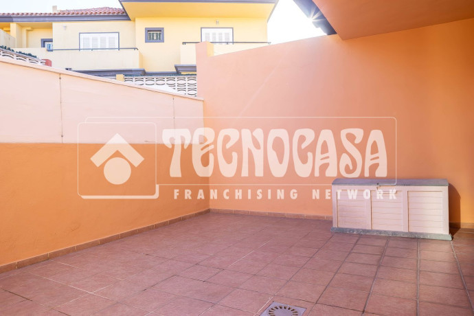 chalet-adosado-en-venta-en-calle-dalia-sn-big-15