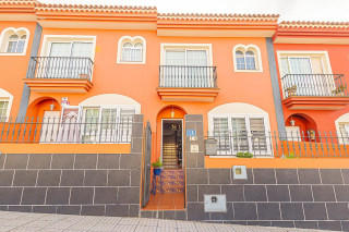 Chalet adosado en venta en calle El Campo, 6 (ref. AM000323)