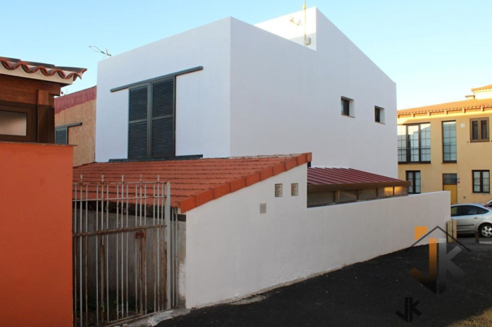 chalet-pareado-en-venta-en-calle-el-pino-big-17