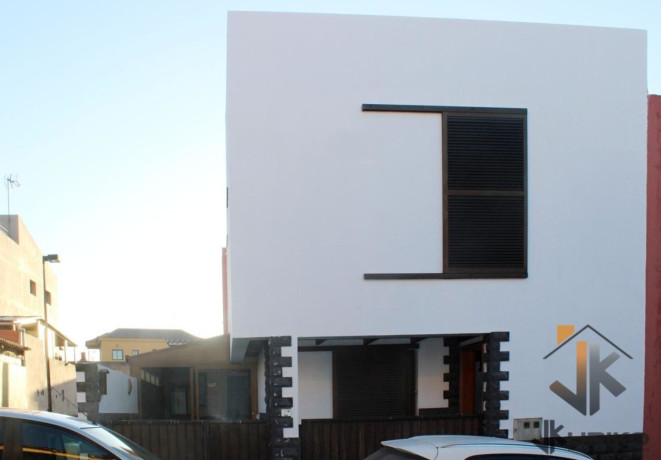 chalet-pareado-en-venta-en-calle-el-pino-big-16