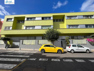 Piso en venta en calle Armonía (ref. ML23003)