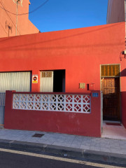 Chalet adosado en venta en calle Acaymo s/n