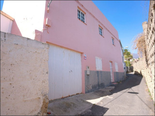 Chalet adosado en venta en callejón de los Amaros