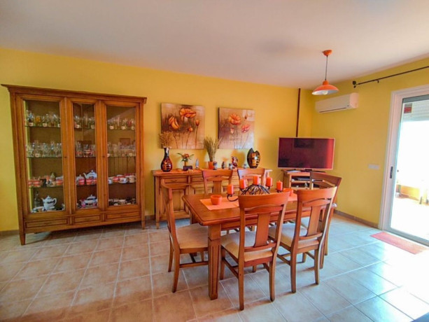 chalet-adosado-en-venta-en-carretera-a-los-abrigos-big-15