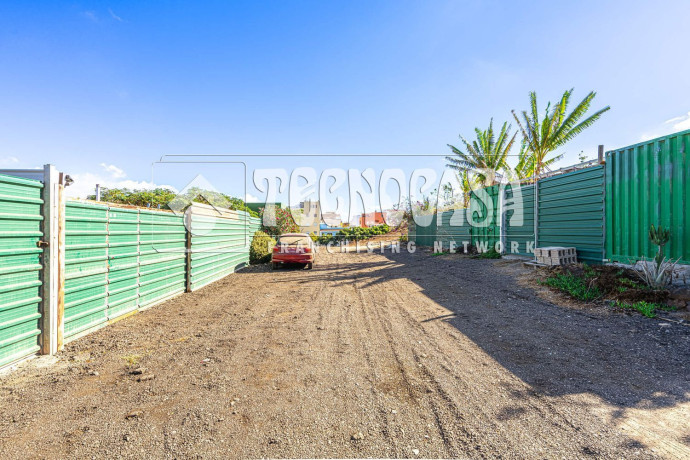 casa-terrera-en-venta-en-laderas-del-teide-big-2