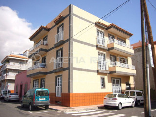 Piso en venta en calle las Maretas, 12 (ref. AJ1266)