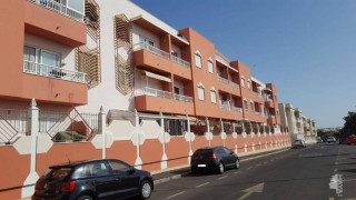 Piso en venta en calle El Desierto (ref. 96781-CV)