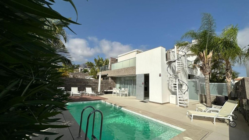 casa-o-chalet-independiente-en-venta-en-playa-del-duque-big-18