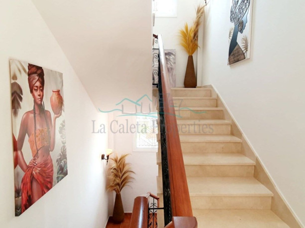 casa-o-chalet-en-venta-en-la-caleta-big-26