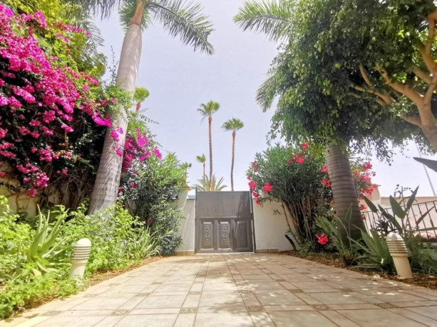 casa-o-chalet-independiente-en-venta-en-playa-del-duque-ref-050721-big-1