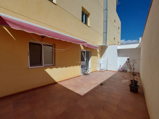 piso-en-venta-en-calle-el-majuelo-cabo-blanco-7-big-0