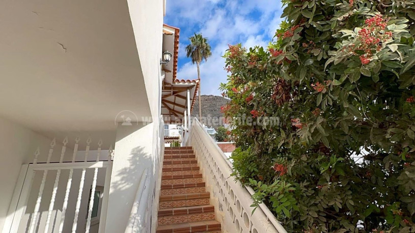 chalet-adosado-en-venta-en-acantilados-de-los-gigantes-big-2