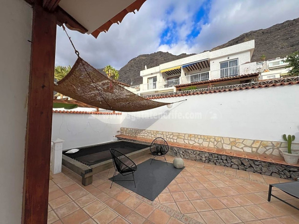 chalet-adosado-en-venta-en-acantilados-de-los-gigantes-big-9